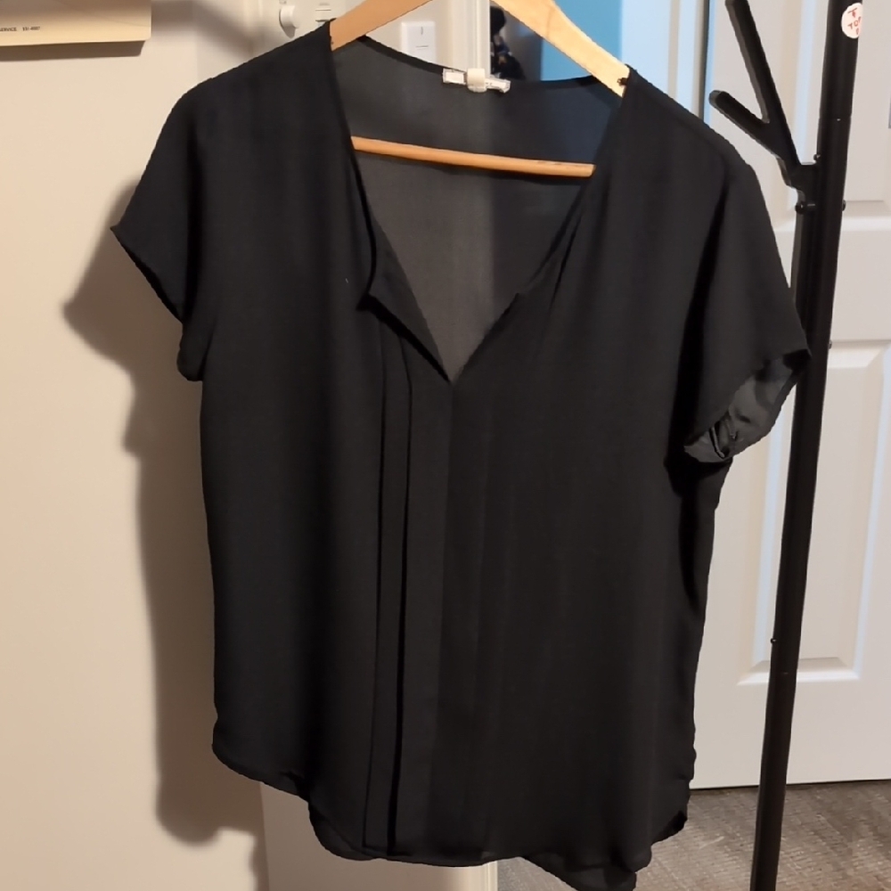 Pleione Black V-Neck Short Sleeve Blouse Size Medium
